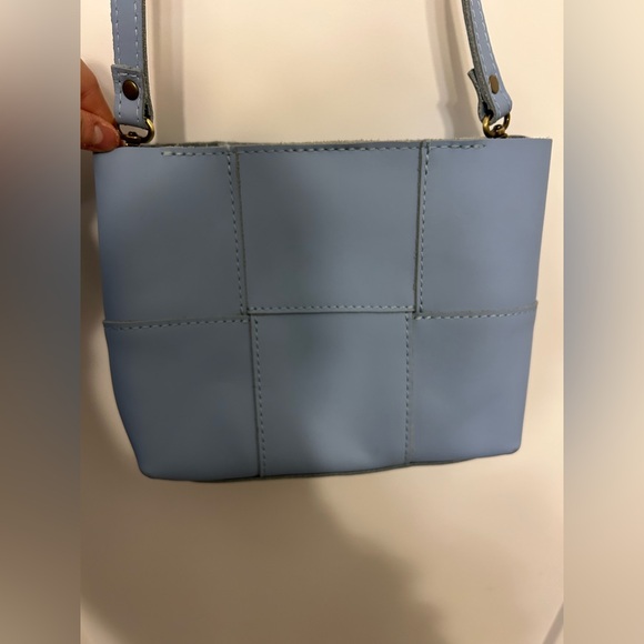 Like New Portland Leather Charolette Crossbody Bag in Glacier Blue - Picture 4 of 13